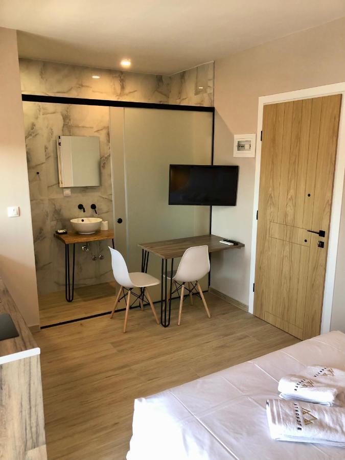 Athonite All Seasons Luxury Suites Jeriszósz Kültér fotó