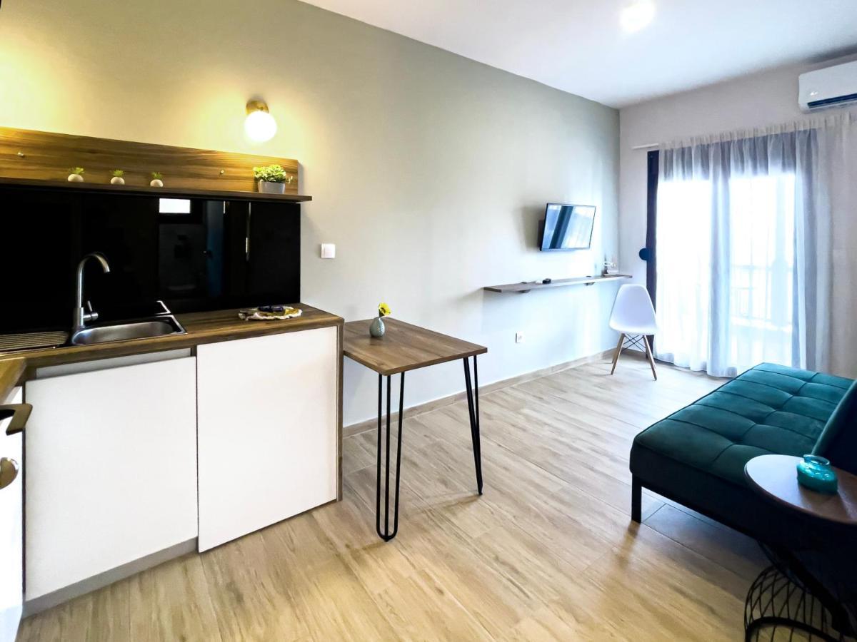Athonite All Seasons Luxury Suites Jeriszósz Kültér fotó