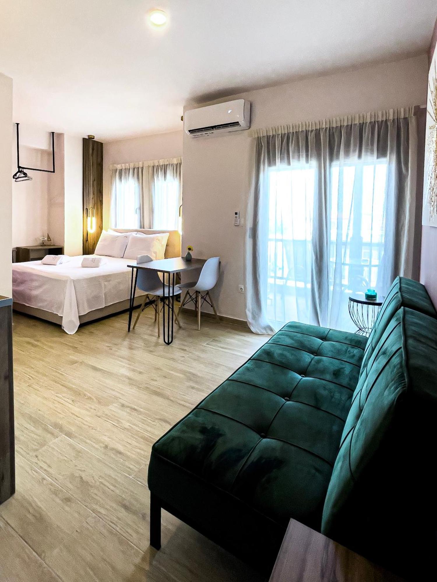 Athonite All Seasons Luxury Suites Jeriszósz Kültér fotó